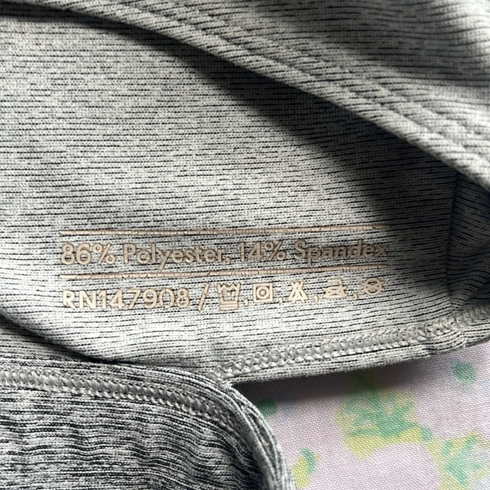 Outdoor Voices‎ | Colorblock High Neck Sports Bra XS Gray Cutout Activewear - Picture 5 of 6